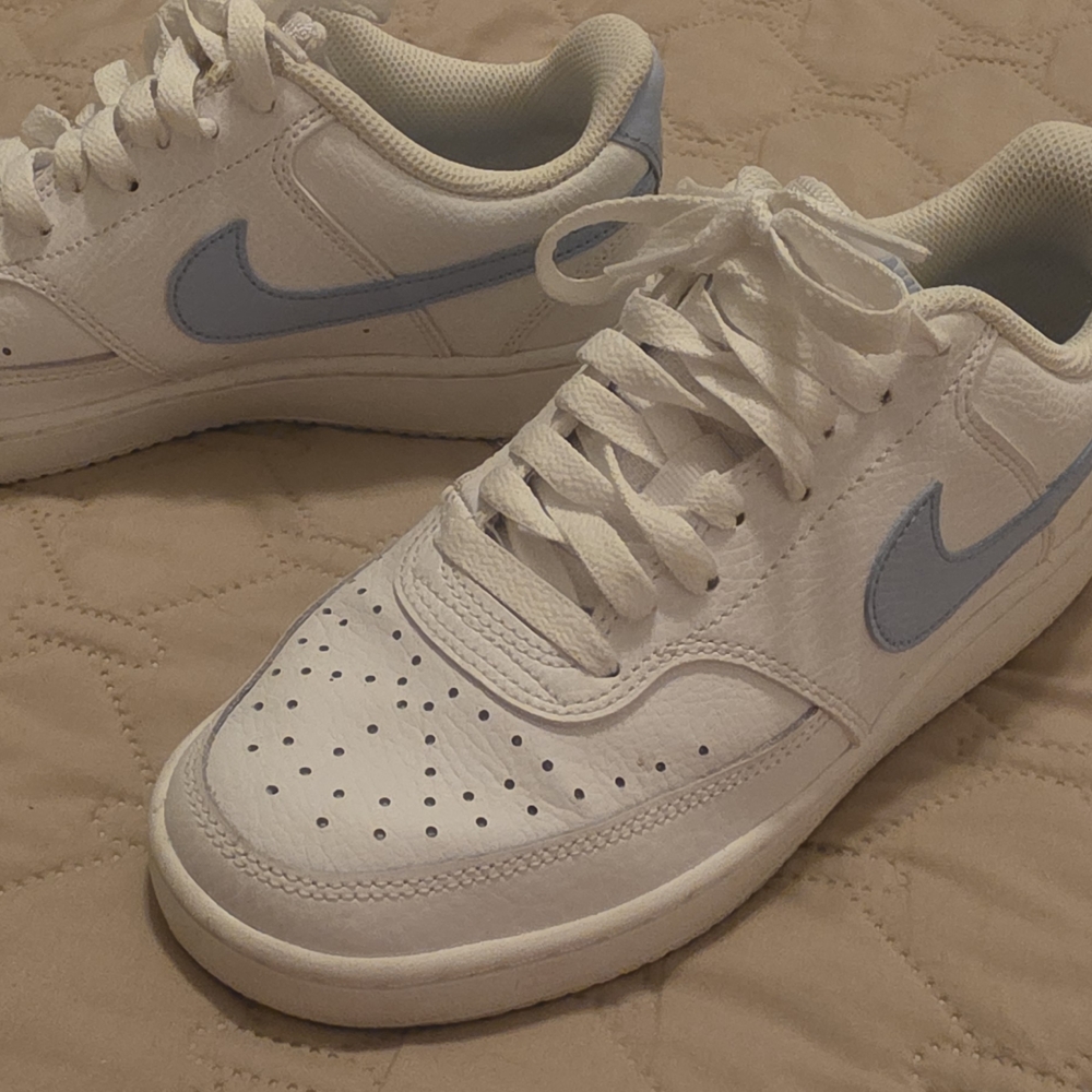 Nike White and Light Blue Athletic Shoes - Women's 6.5